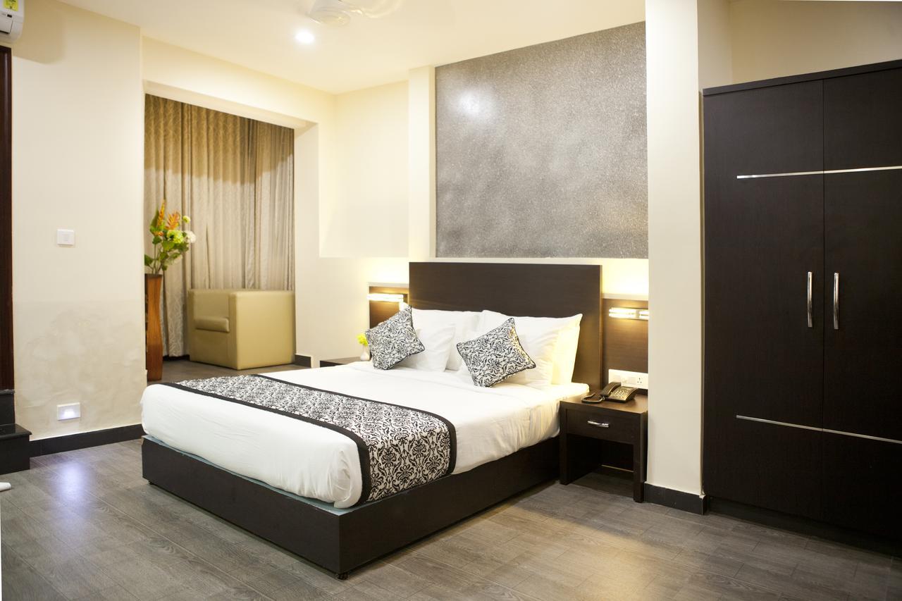 Comfy Luxury Hotel Bangalore Exterior foto